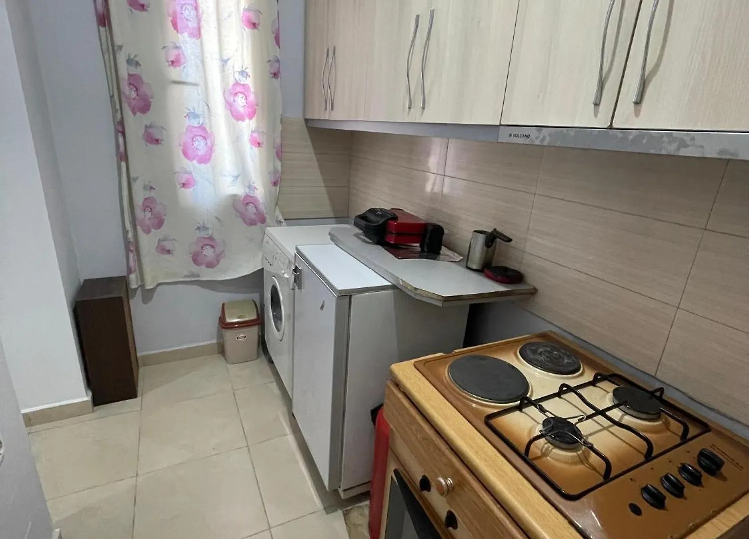 Central Traditional Retreat In Fier Apartment